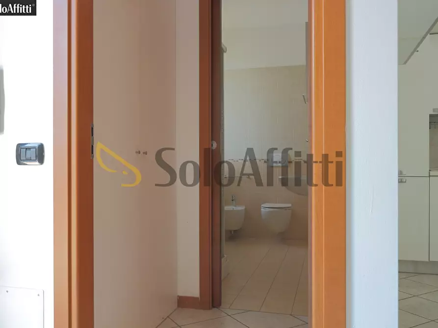 Immagine 8 di Bilocale in affitto  in Via Giovanni Boccaccio 52 a Seregno