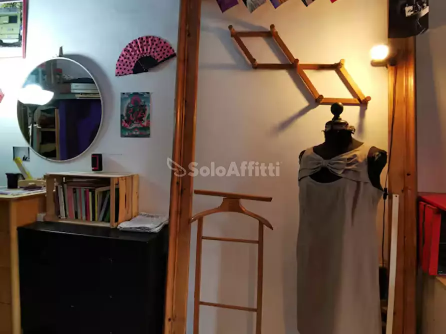 Immagine 11 di Bilocale in affitto  a Torino