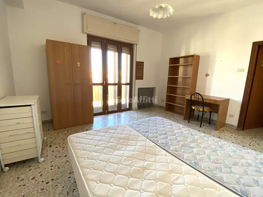 Immagine 6 di Stanza singola in affitto  a Catanzaro
