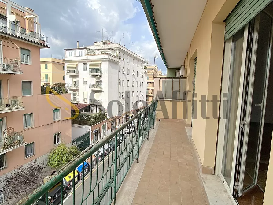 Immagine 3 di Stanza singola in affitto  in via Edoardo Jenner 45 a Roma