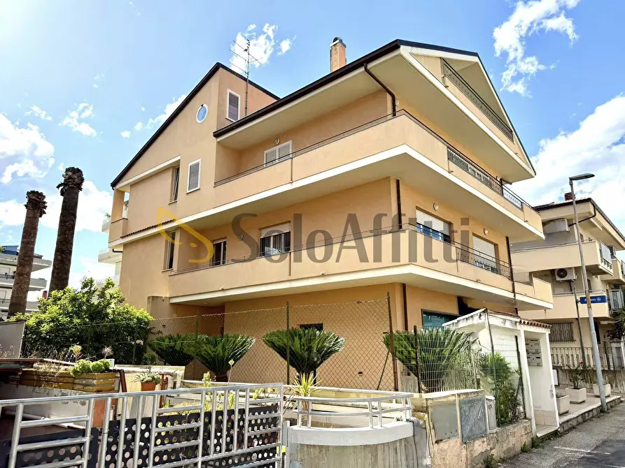 Immagine 23 di Quadrilocale in affitto  in Via Arezzo 4 a Alba Adriatica