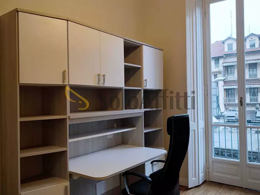 Immagine 2 di Quadrilocale in affitto  in Corso Duca degli Abruzzi 62 a Torino