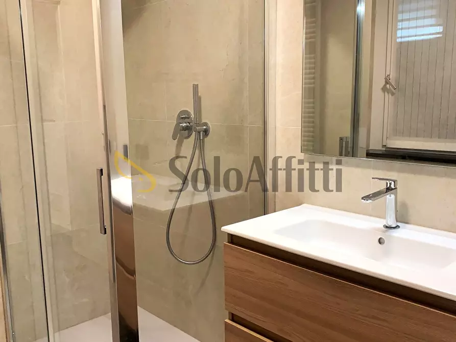 Immagine 12 di Bilocale in affitto  a Seregno