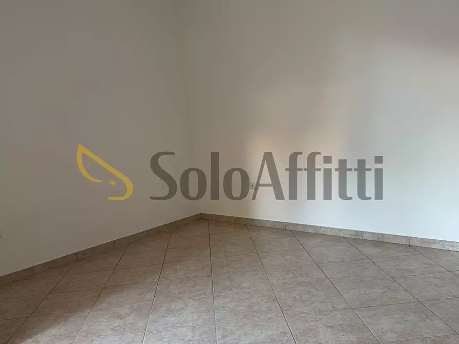 Immagine 10 di Ufficio in affitto  in Via Michele Ruta 62 a Caserta