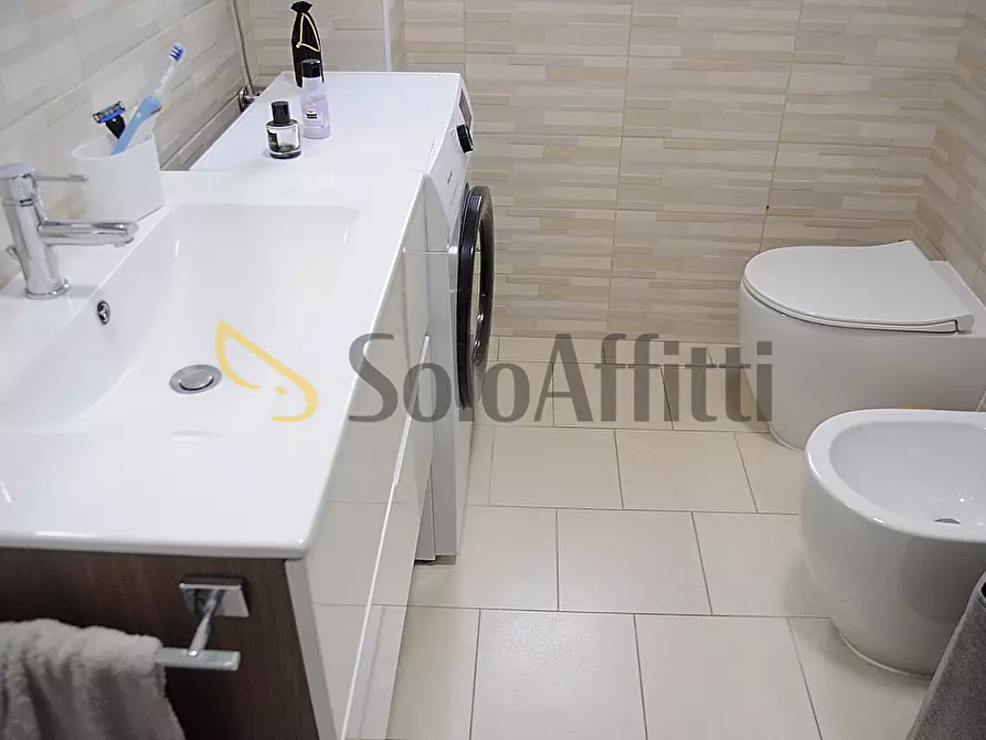 Immagine 11 di Bilocale in affitto  in Via G. Matteotti 7 a Settimo Torinese