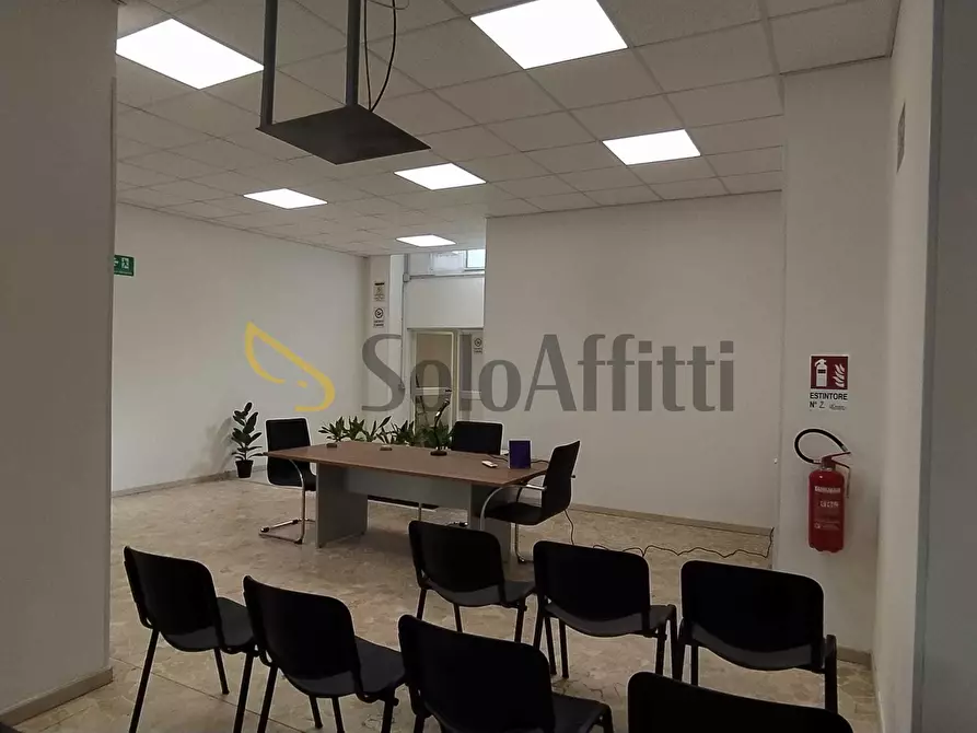 Immagine 3 di Ufficio in affitto  in Viale Guglielmo Oberdan a Terni