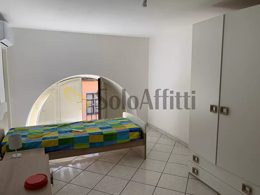 Immagine 12 di Stanza singola in affitto  a Catania