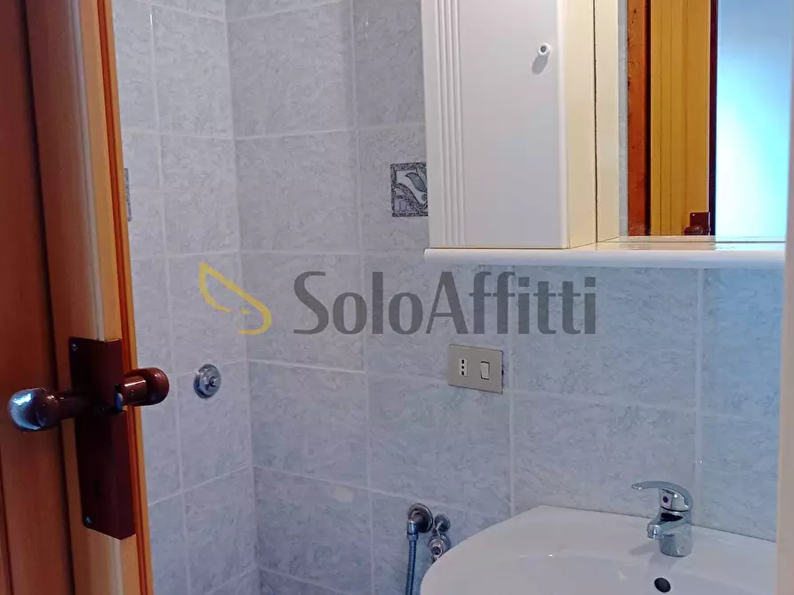 Immagine 18 di Trilocale in affitto  a Fondi