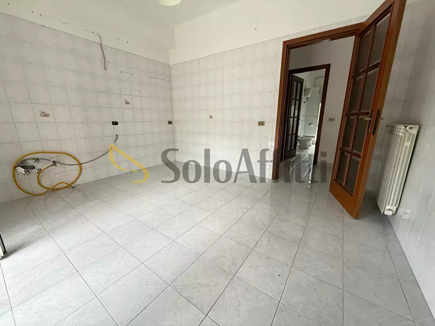 Immagine 14 di Pentalocale in affitto  in Via Assunta 46 a Caserta