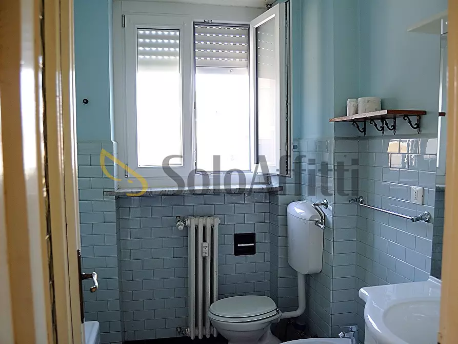 Immagine 13 di Trilocale in affitto  in Via Chiomo 25 a Settimo Torinese