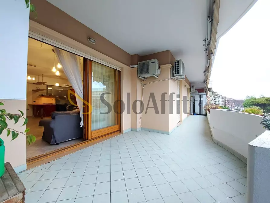 Immagine 25 di Trilocale in affitto  in Via Polinesia a Roma