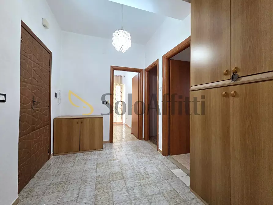 Immagine 4 di Trilocale in affitto  a Catanzaro