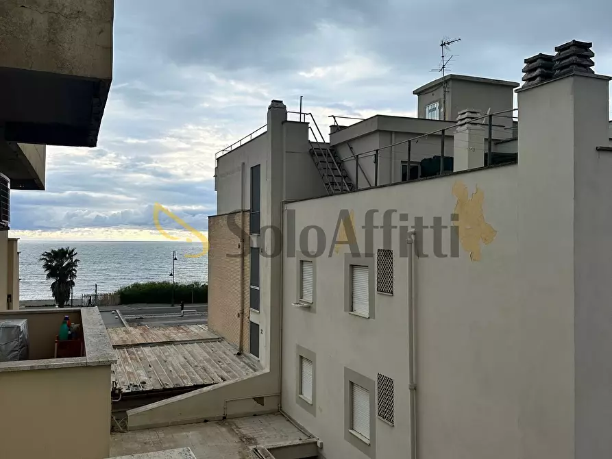 Immagine 13 di Trilocale in affitto  in Via Lombardia a Anzio