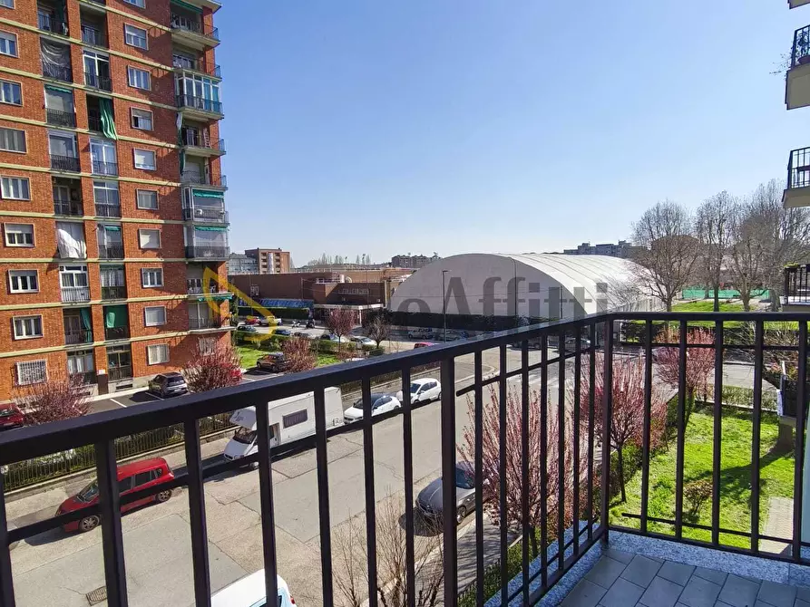 Immagine 3 di Quadrilocale in affitto  in Via Pietro Francesco Guala 5 a Torino