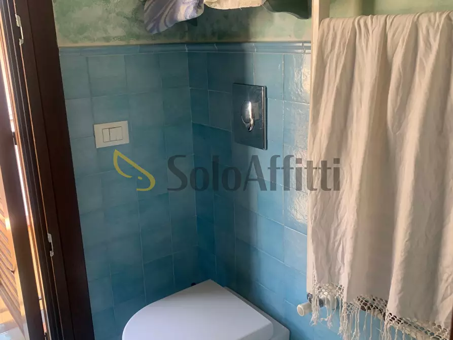 Immagine 24 di Quadrilocale in affitto  in Via Duca di Massa 10 a Aci Castello