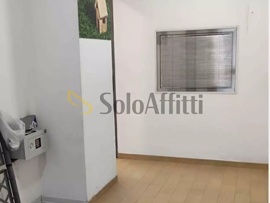 Immagine 4 di Attività artigianale in affitto  a Aci Castello