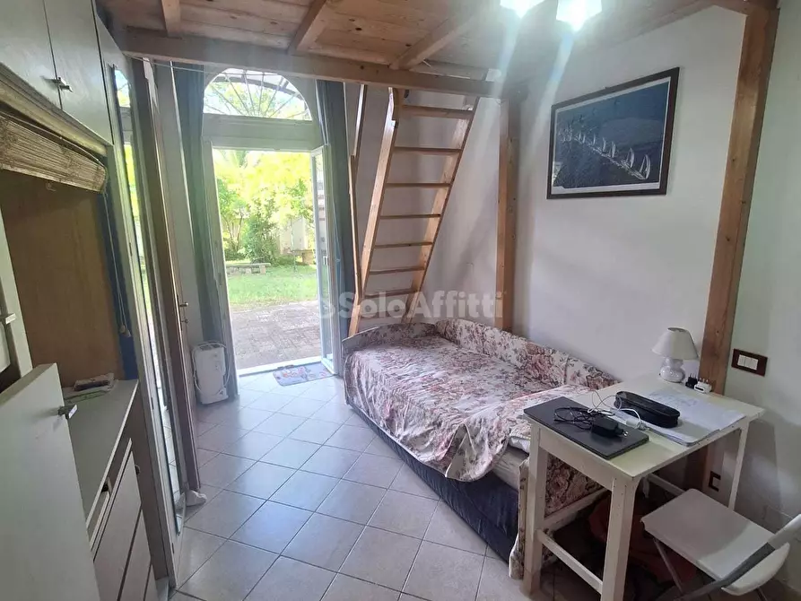 Immagine 1 di Bilocale in affitto  in Via Cecconi 1 a Livorno