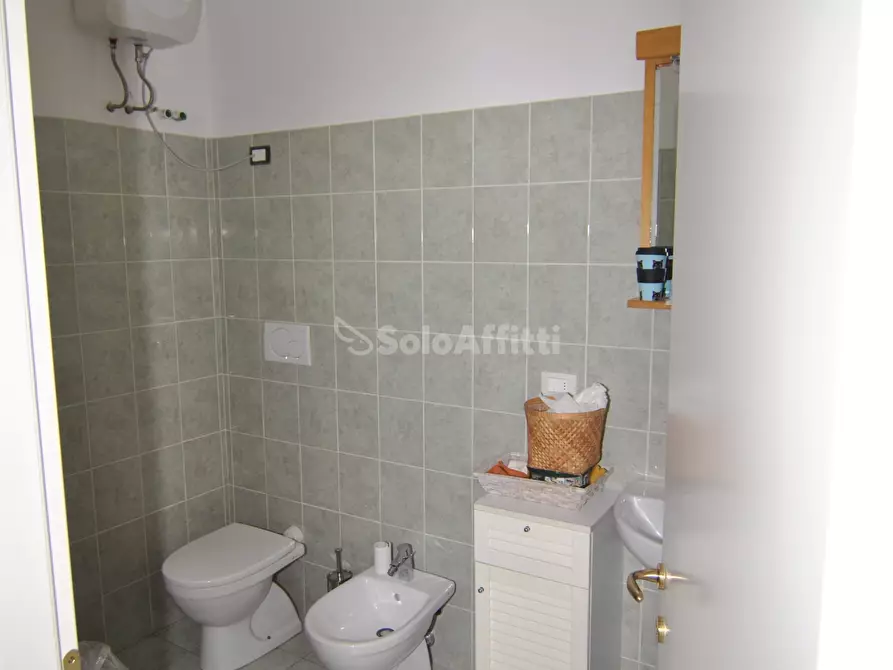 Immagine 12 di Ufficio in affitto  in Via Cairoli 12 a Livorno