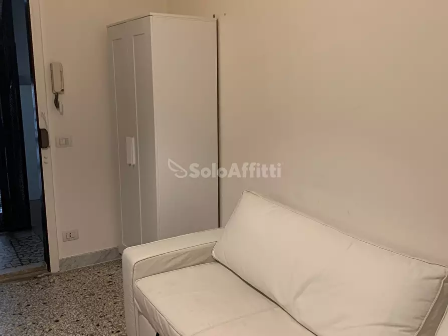 Immagine 19 di Bilocale in affitto  a Catania