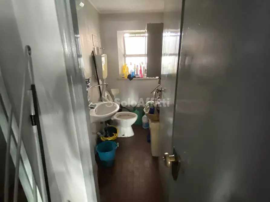 Immagine 13 di Locale commerciale in affitto  in Via dei Martiri 33A a Rimini