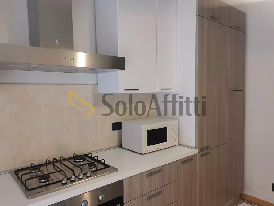 Immagine 23 di Bilocale in affitto  in Via Bainsizza 87 a Caronno Pertusella