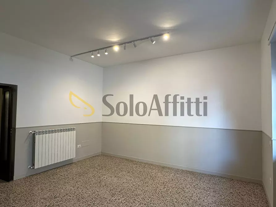 Immagine 11 di Trilocale in affitto  in Via Eugenio Chiesa a Terni