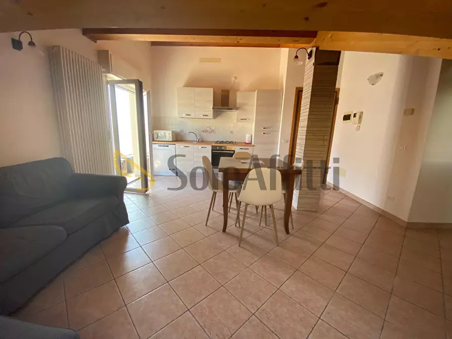 Immagine 5 di Mansarda in affitto  in Viale Milano 96 a Riccione