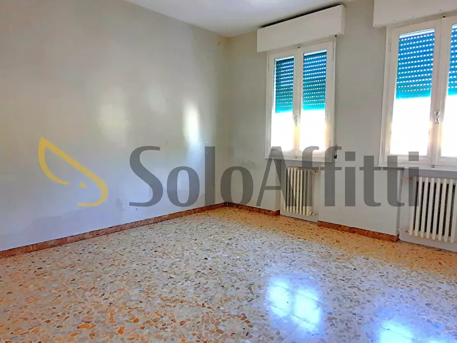 Immagine 14 di Trilocale in affitto  a Medolla