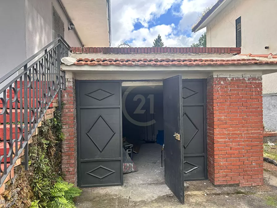 Immagine 12 di Villa in vendita  a Nicolosi