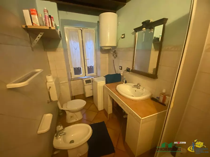 Immagine 10 di Trilocale in vendita  in Via Roma a Medesano