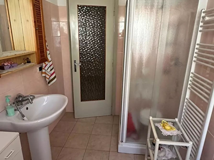 Immagine 13 di Trilocale in vendita  in Strada Luigi Carlo Farini 70 a Parma