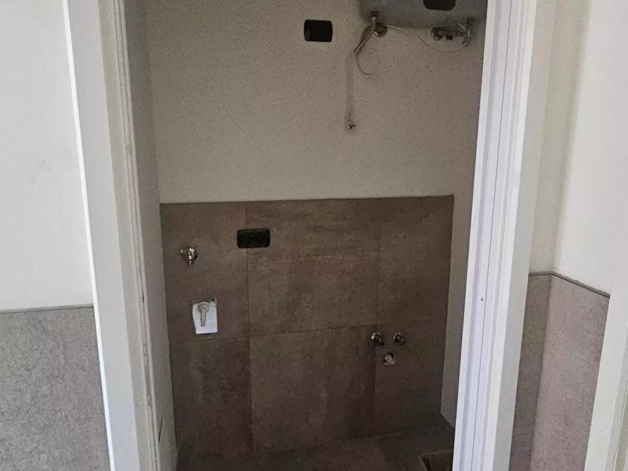 Immagine 33 di Quadrilocale in affitto  in Via Carlo Innocenzo Frugoni 15 a Parma