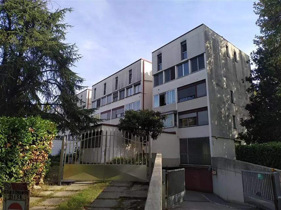 Immagine 25 di Trilocale in vendita  in Via Passo di Badignana 16 a Parma