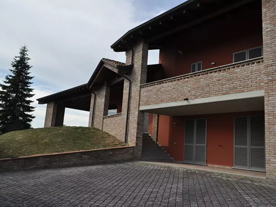 Immagine 1 di Villa in vendita  in NUCLEO BACEDASCO ALTO a Castell'arquato