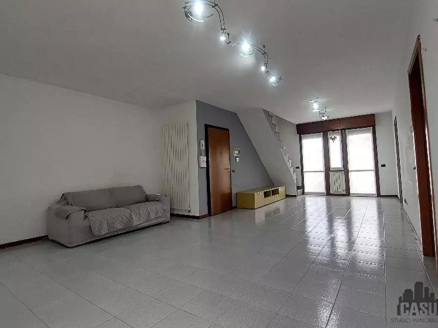 Immagine 2 di Pentalocale in vendita  a Sorbolo Mezzani
