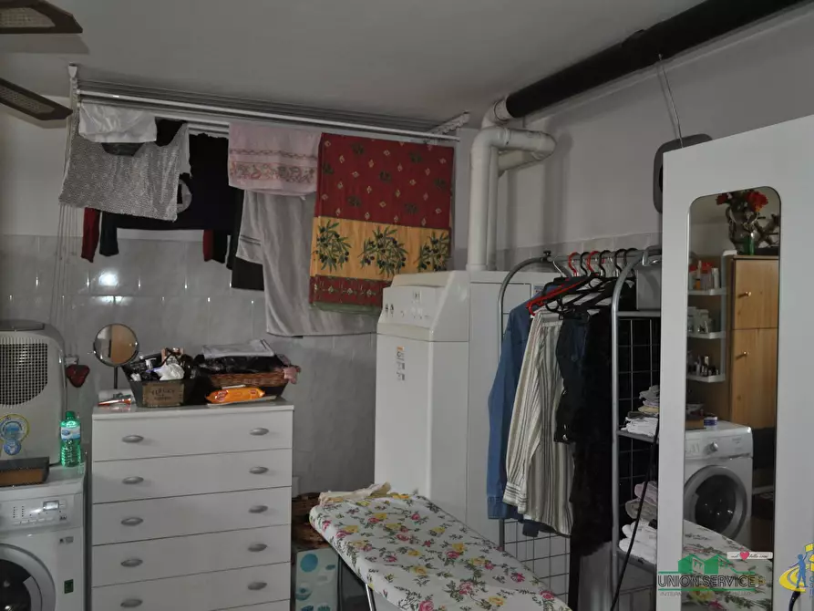 Immagine 35 di Porzione di casa in vendita  in Via Parigi a Collecchio