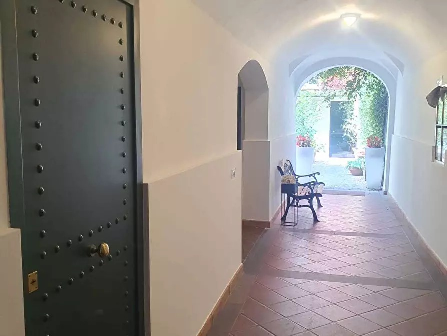 Immagine 1 di Ufficio in affitto  a Parma