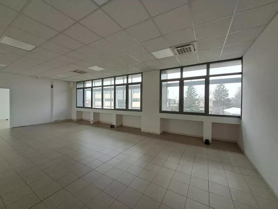 Immagine 6 di Ufficio in affitto  in Via Mario Fantelli 12 a Parma
