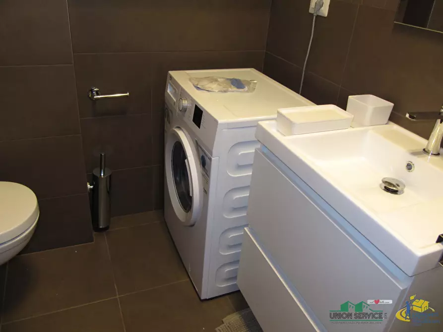 Immagine 29 di Bilocale in affitto  in Via Giuseppe Verdi a Parma