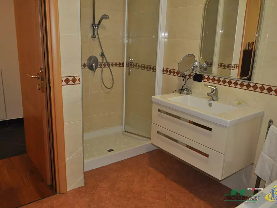 Immagine 33 di Villa in vendita  in Piazza I° Maggio a Sissa Trecasali