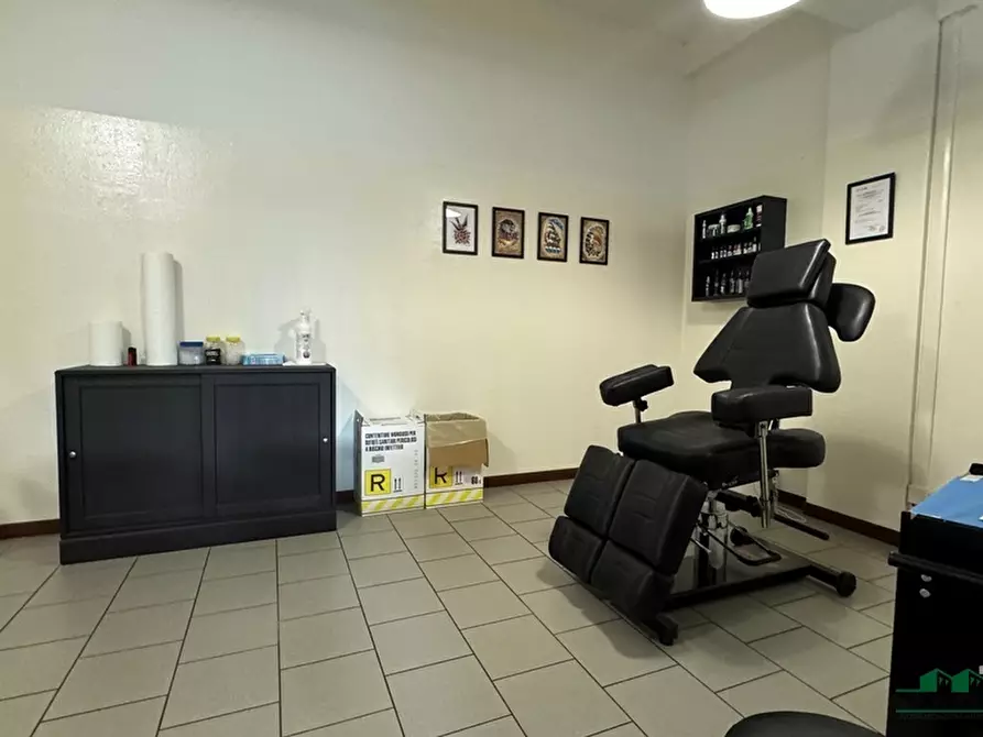 Immagine 9 di Attività commerciale in vendita  in Via La Spezia 32 a Collecchio