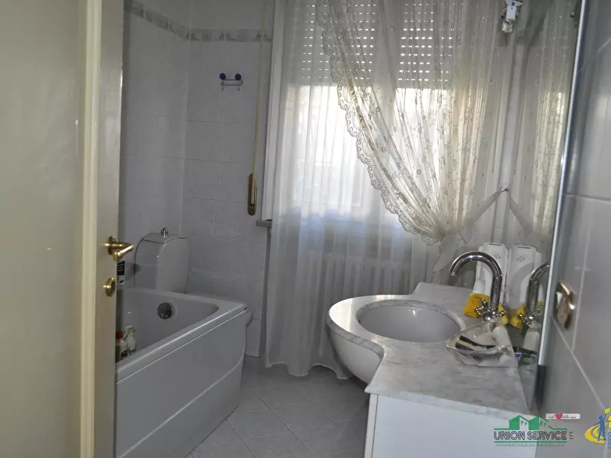 Immagine 39 di Trilocale in vendita  in Via Caduti del Lavoro a Collecchio