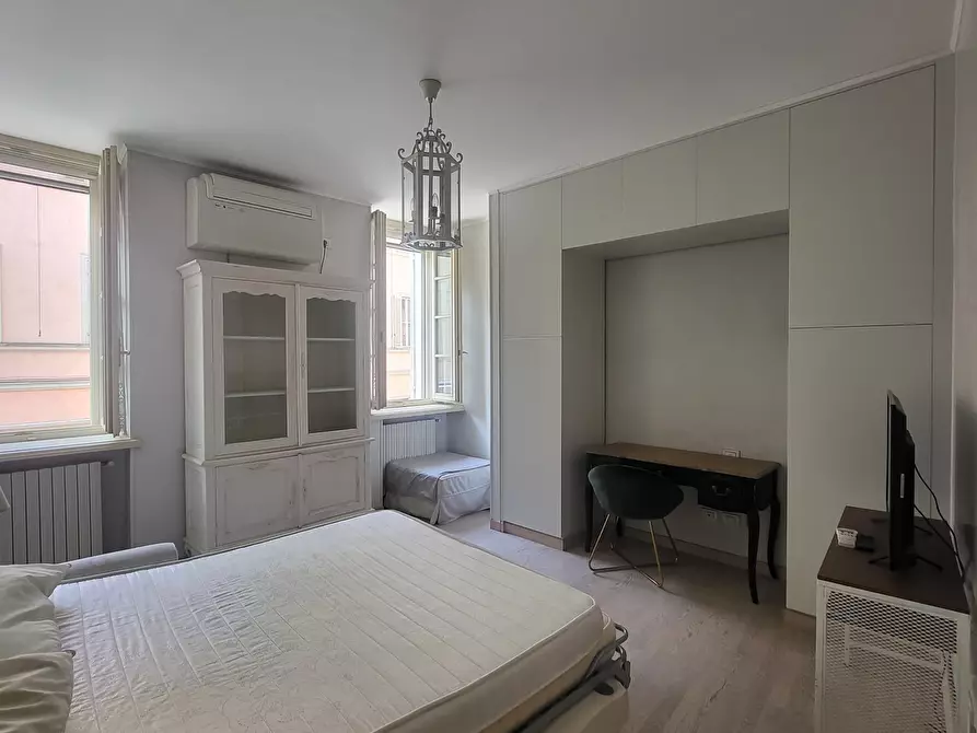 Immagine 10 di Loft/Open space in affitto  in Strada Luigi Carlo Farini 76 a Parma