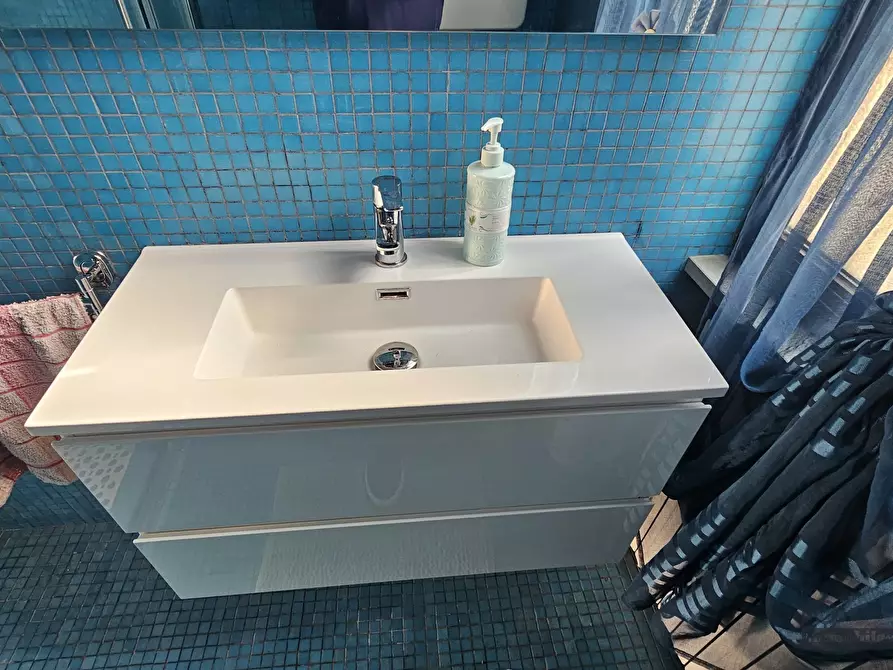 Immagine 11 di Bilocale in vendita  in Strada Giuseppe Garibaldi 47 a Parma