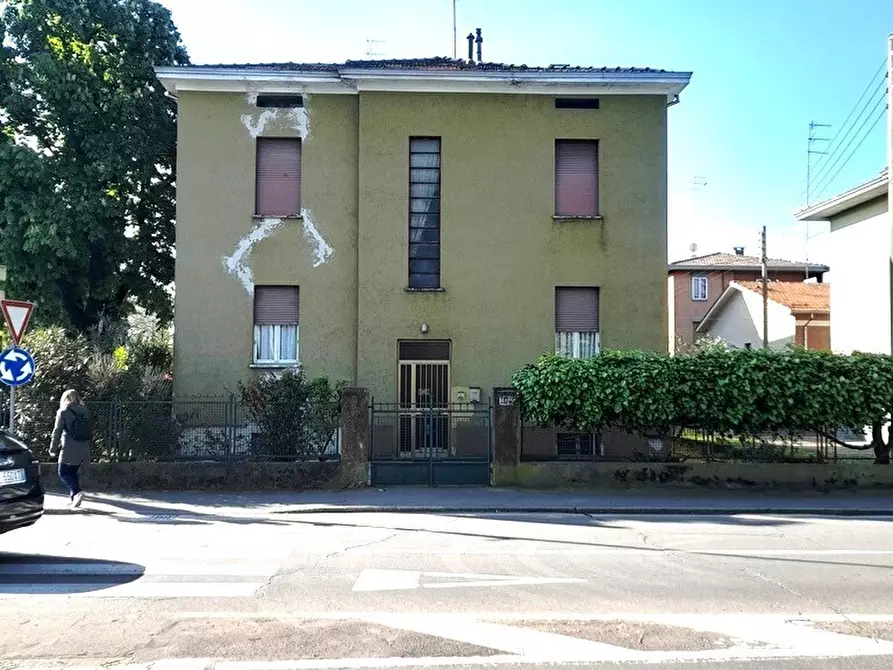 Immagine 9 di Casa bifamiliare in vendita  in Via Volturno 104 a Parma