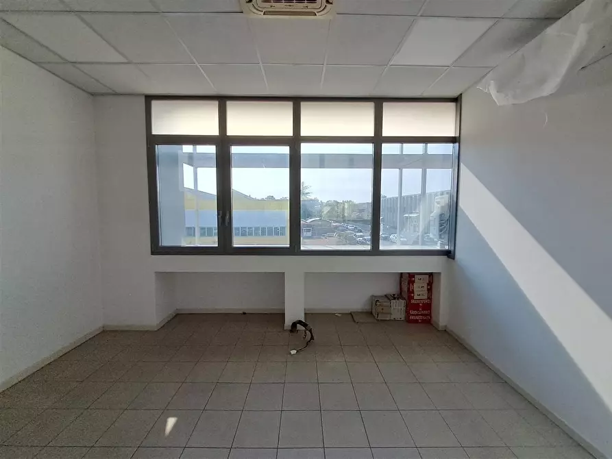 Immagine 8 di Ufficio in affitto  in Via Mario Fantelli 12 a Parma