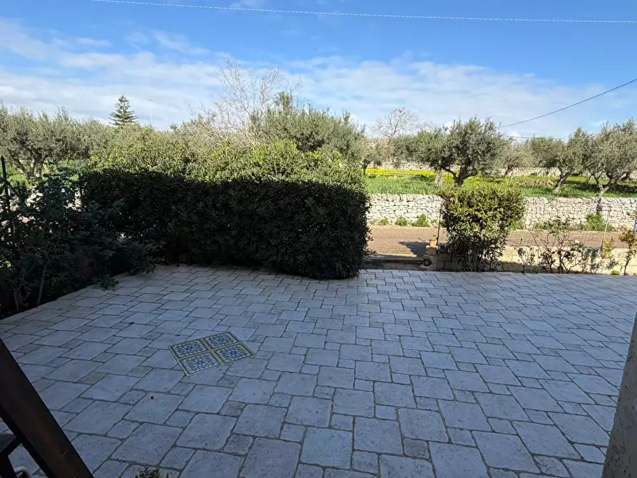 Immagine 4 di Villa in vendita  in Via Vanella 91 a Modica