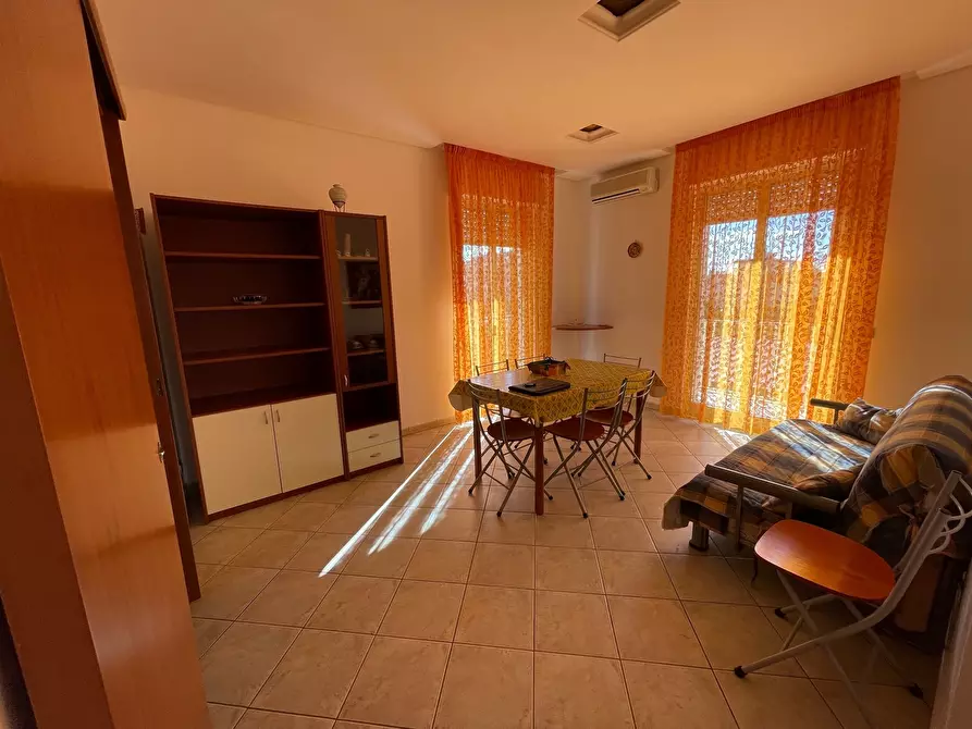 Immagine 4 di Appartamento in vendita  a Modica