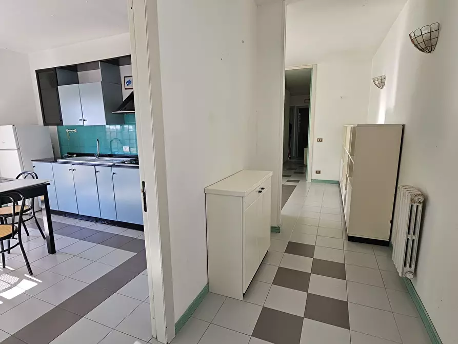Immagine 6 di Appartamento in vendita  in Via Alberto Portogallo 10 a Modica