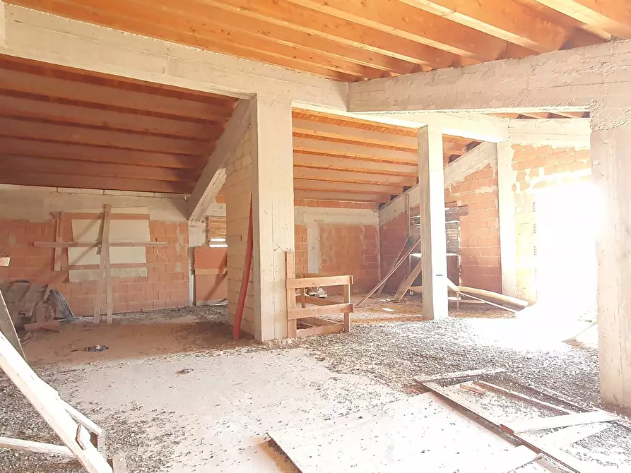 Immagine 30 di Villa in vendita  in Via Resistenza Partigiana 2041 a Modica